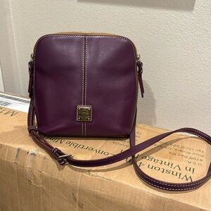 Rooney & Burke crossbody purse